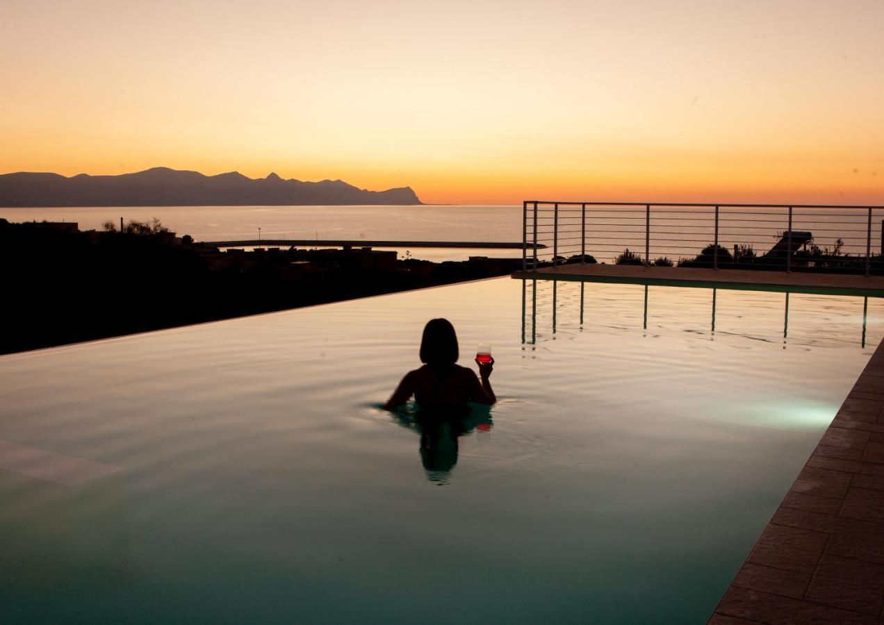 Villa Lombardo Luxury Balestrate ภายนอก รูปภาพ
